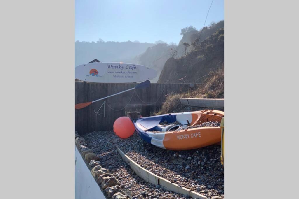 Bliss Beach Lodge Breath Taking Views Bembridge Exterior photo